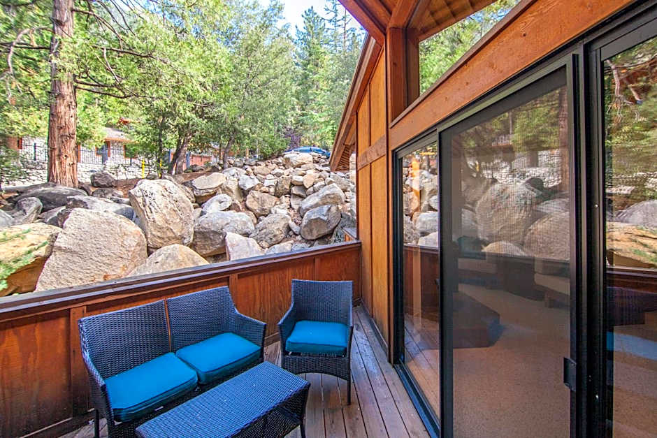 Idyllwild Inn