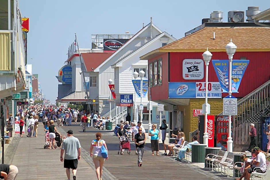 Seabonay Oceanfront Motel
