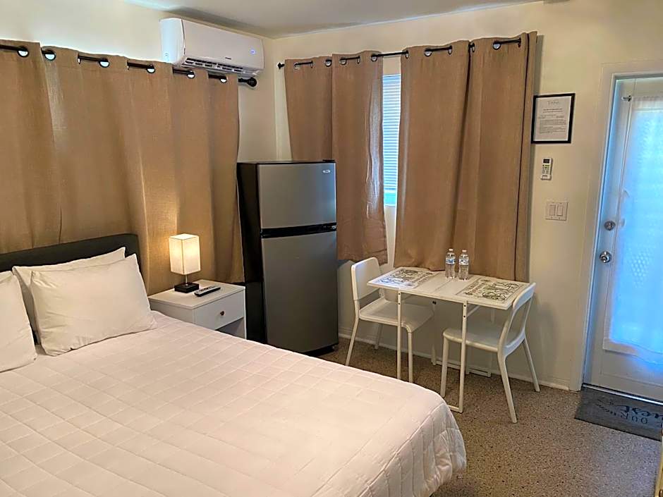 Tiana Beach Inn