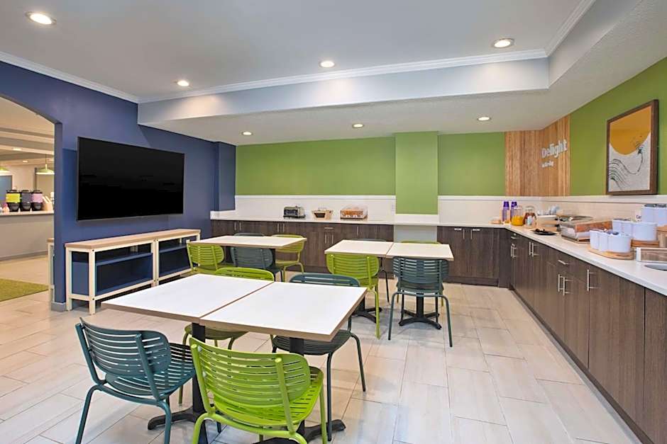 Spark by Hilton Walker Grand Rapids North