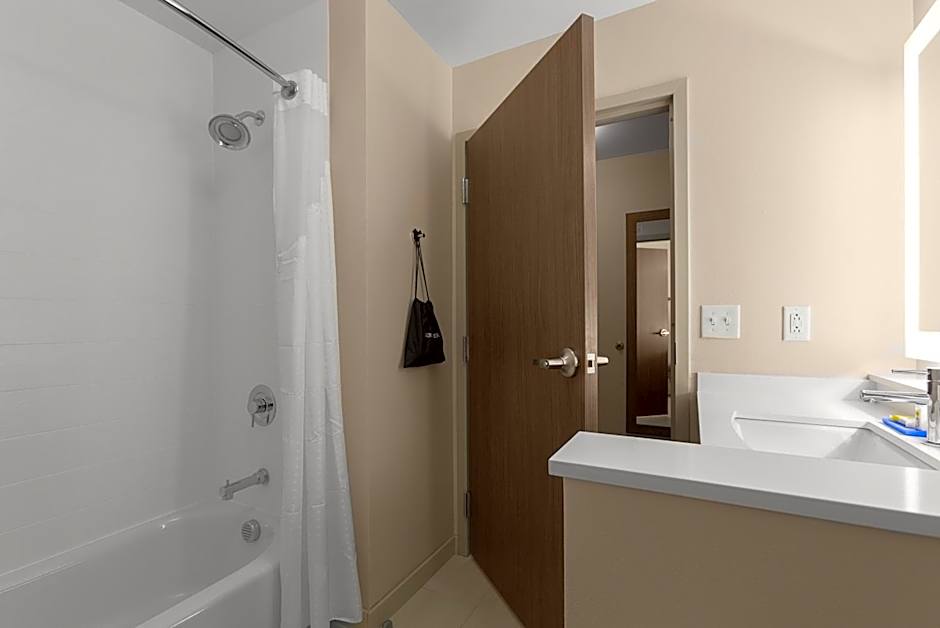 Holiday Inn Express And Suites Fayetteville South By IHG