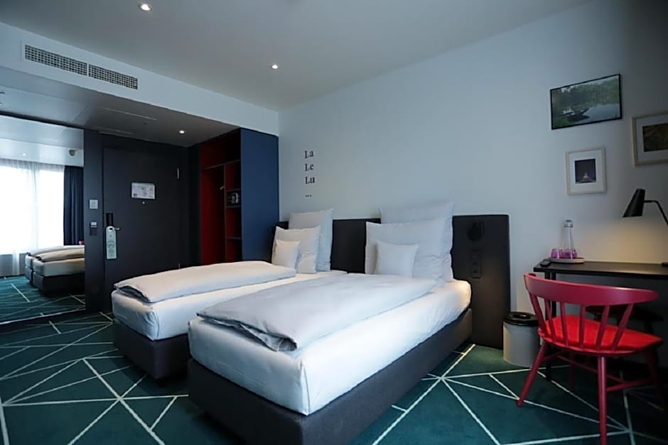 sander Hotel