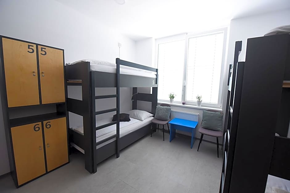 MS Sparrow Hostel