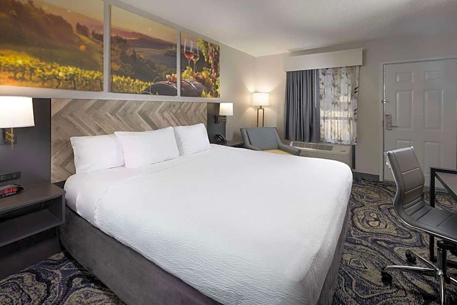 Clarion Inn Biltmore Village