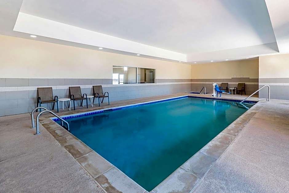 Photo 1 of 49 of La Quinta Inn & Suites by Wyndham Artesia