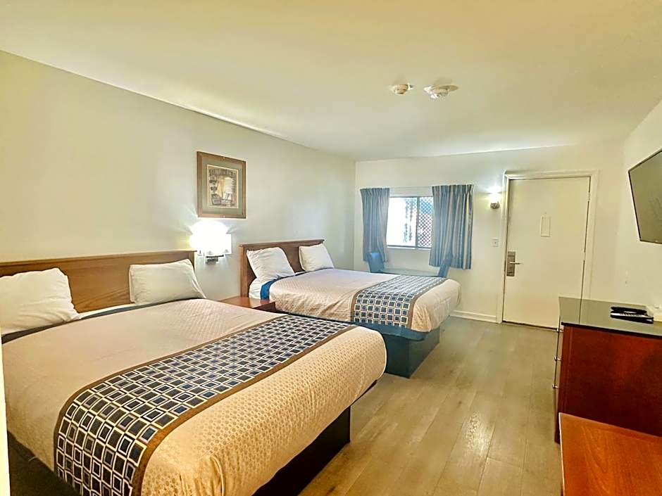 Hampton Motor Inn