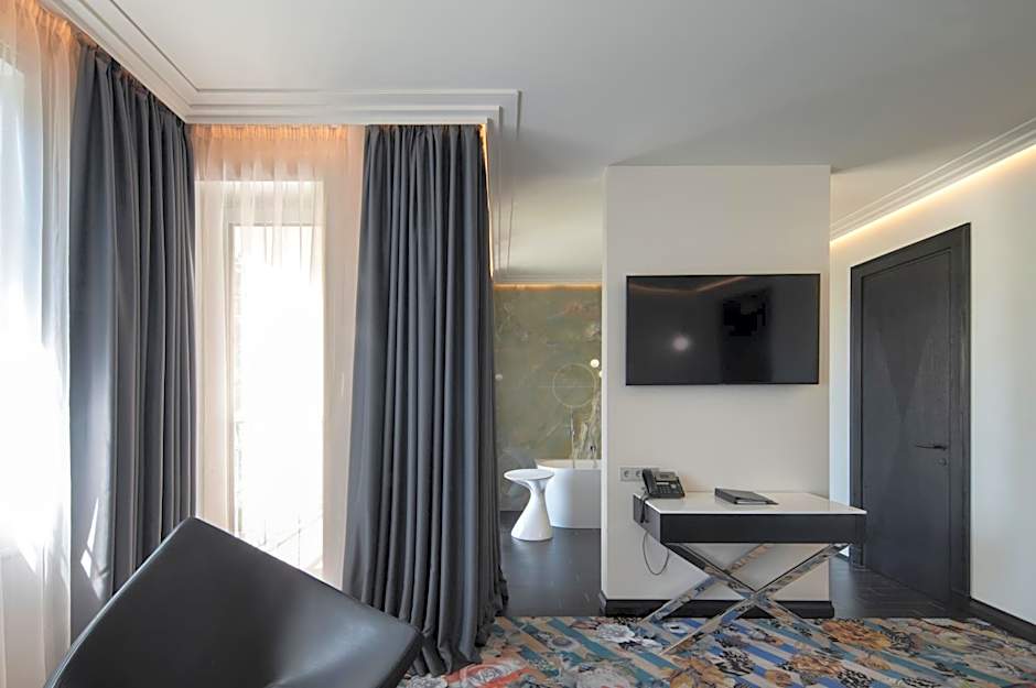 Amsterdam Plaza Hotel & SPA