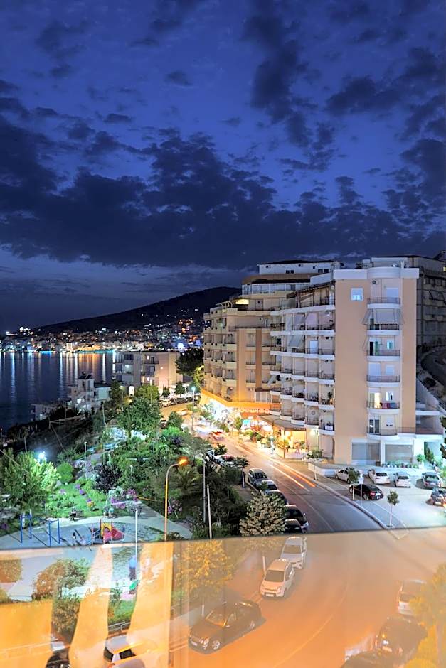 Hotel Oasis