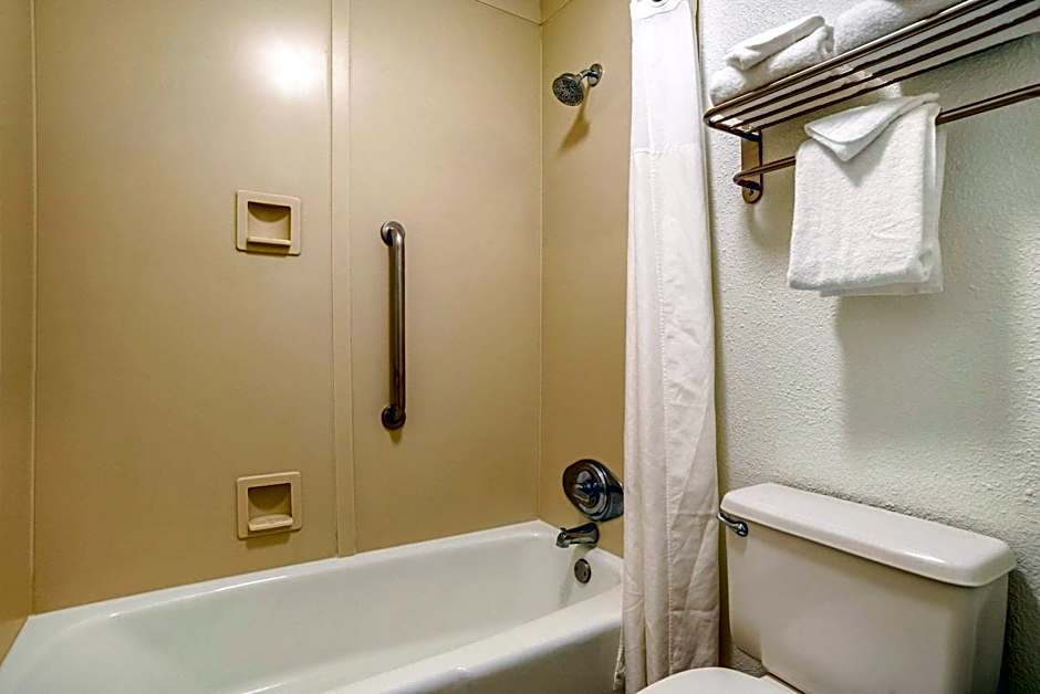 Clarion Inn Conference Center