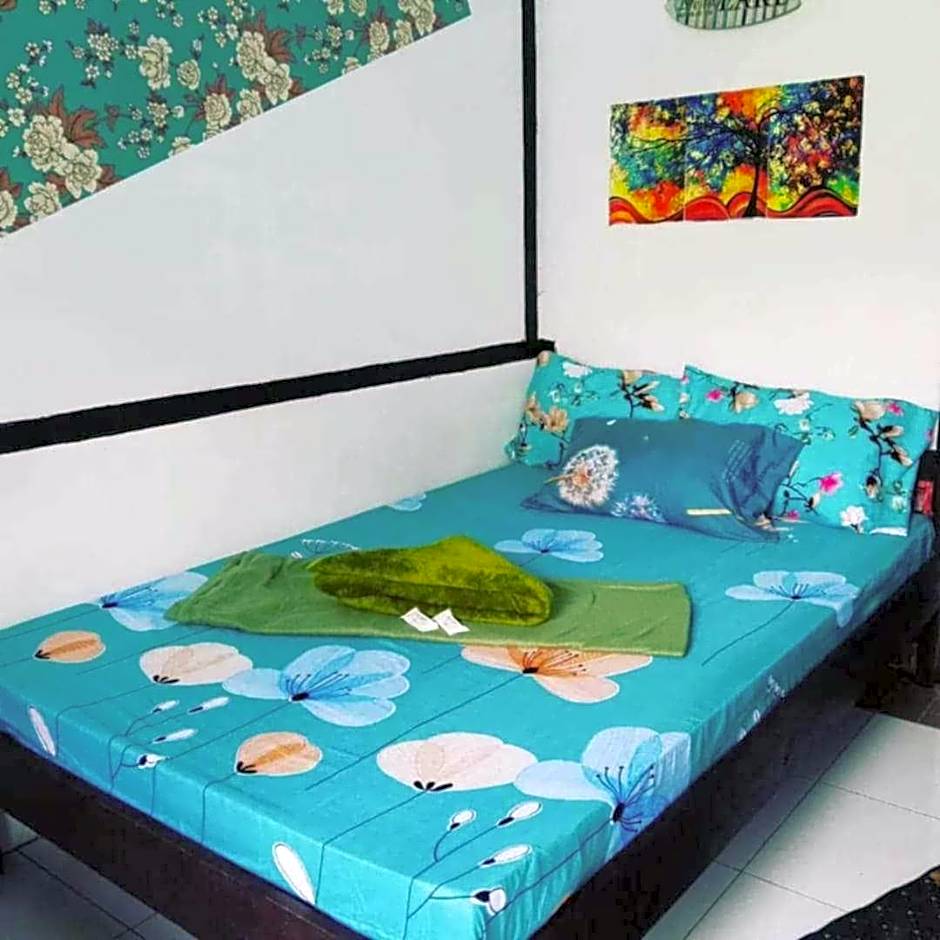 el nido mama hostel