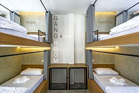 Gang Room