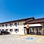 Super 8 by Wyndham Wayne