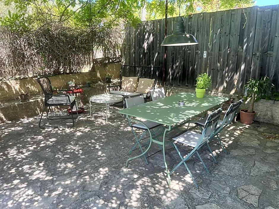 Agréable maison de 65 m2 avec grande piscine