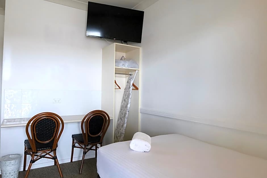 Park Avenue Hotel Motel