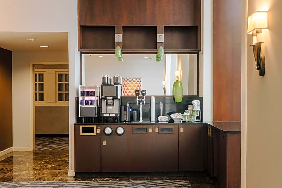 Club Quarters Hotel in Philadelphia