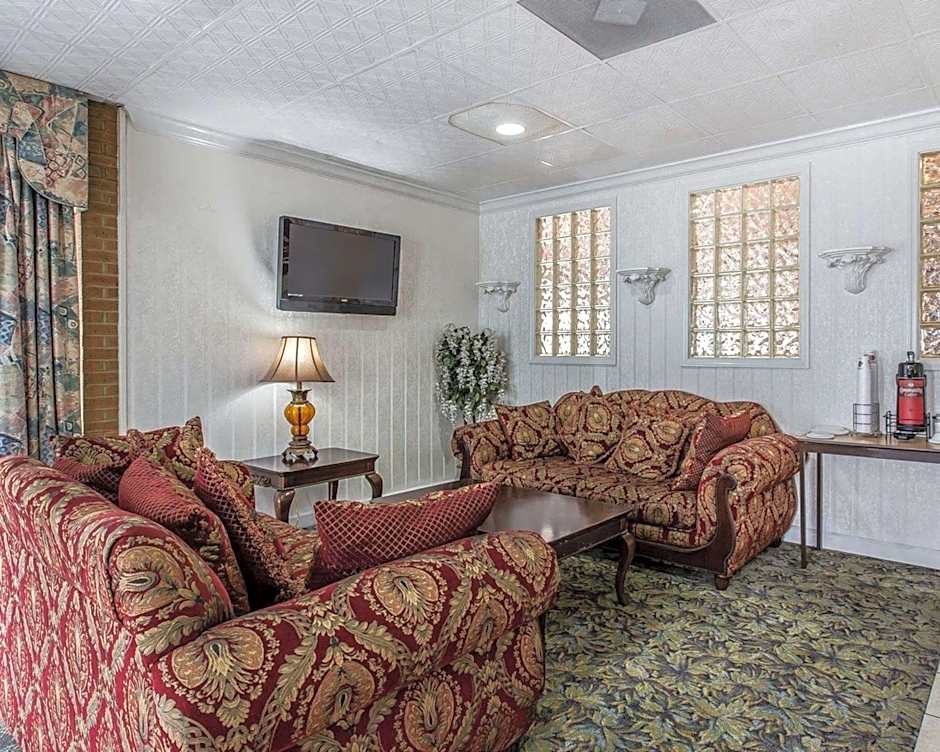 Econo Lodge Douglas