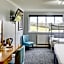 Warwickshire Park Hotel Kenilworth by Belvilla