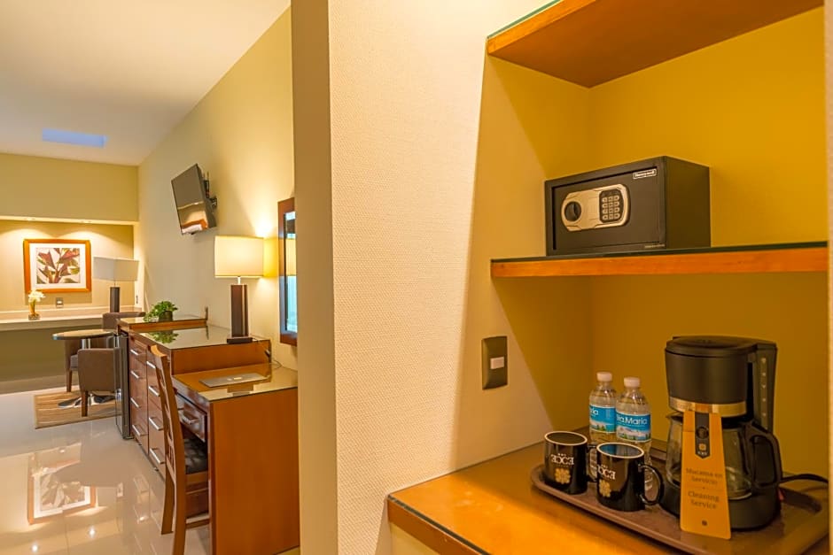 Hotel Ecce Inn