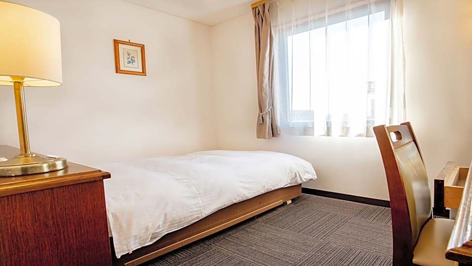 Komaki City Hotel by Lachotel