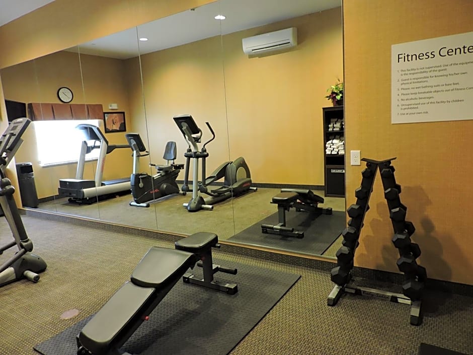Holiday Inn Express and Suites Montgomery By IHG