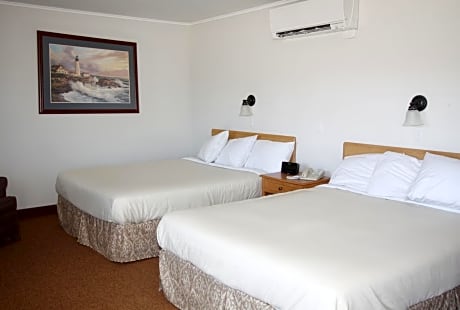Standard Double Room with Two Queen Beds - Non-Smoking