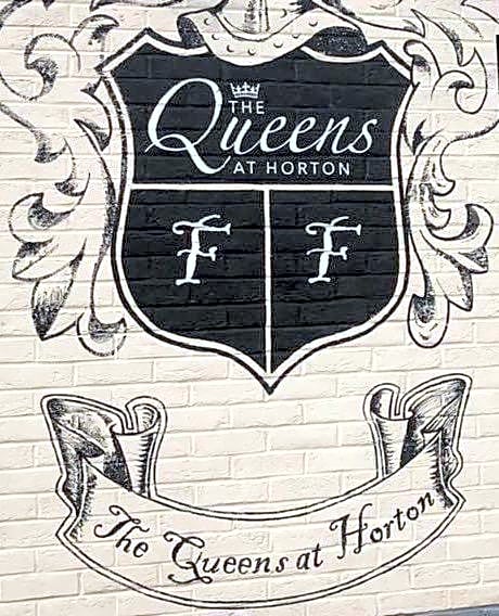 The Queens At Horton