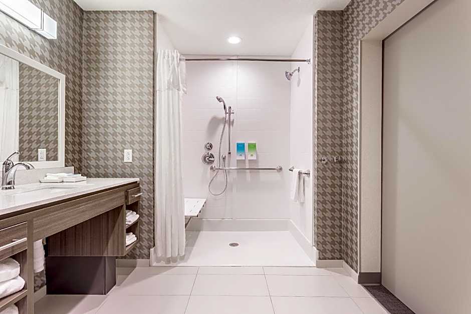 Photo 1 of 1 of 1 King Bed Suite, Hearing/Mobility Accessible, Roll in Shower