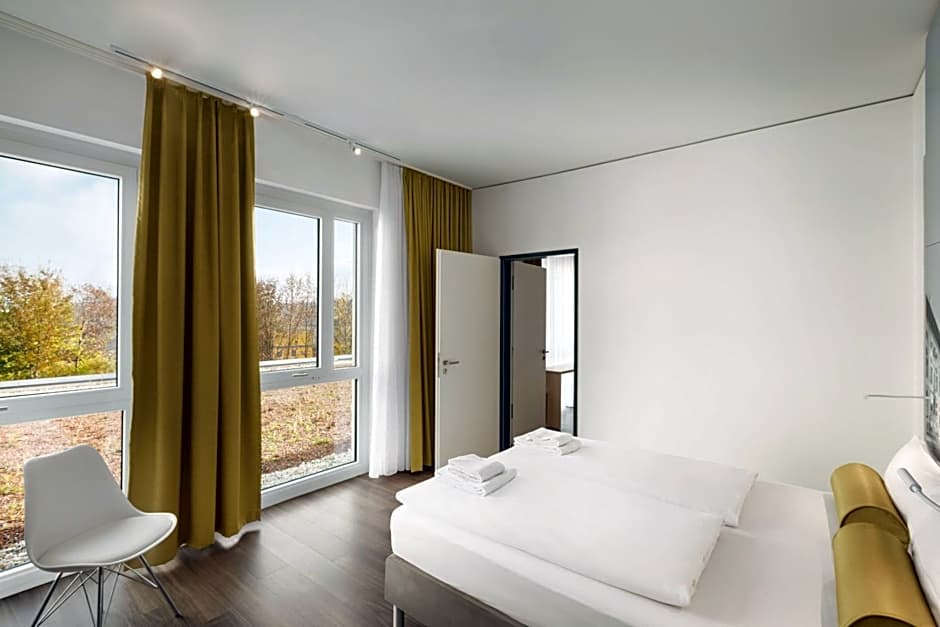Super 8 by Wyndham Munich City North