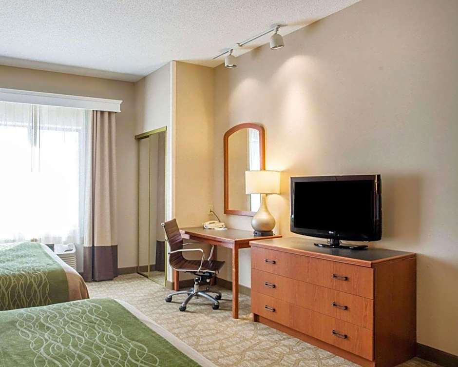 Comfort Inn & Suites West Chester - North Cincinnati
