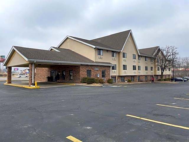 Super 8 by Wyndham Alton