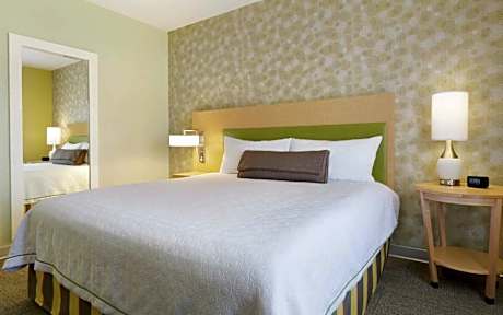 King Studio Suite