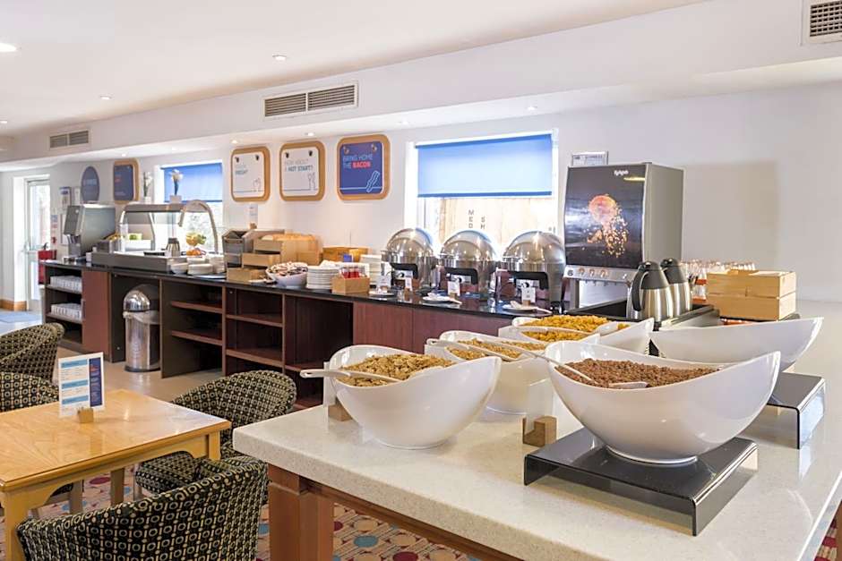 Holiday Inn Express Birmingham Star City By IHG