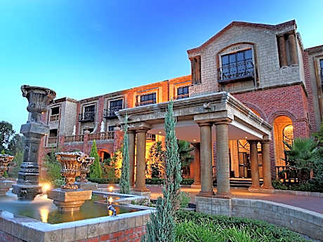 Velmore Hotel Estate