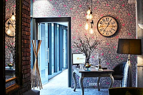 MOMENTS Boutique Hotel