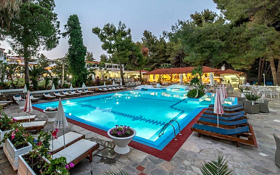 Porfi Beach Hotel