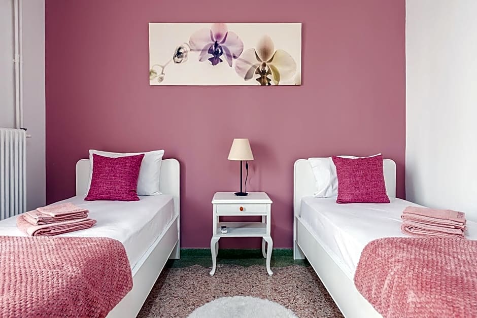 Private Rooms Athens - Shared Bathroom