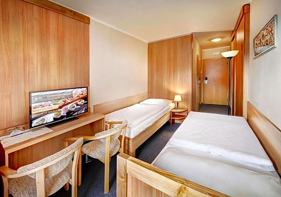 Hotel FIS