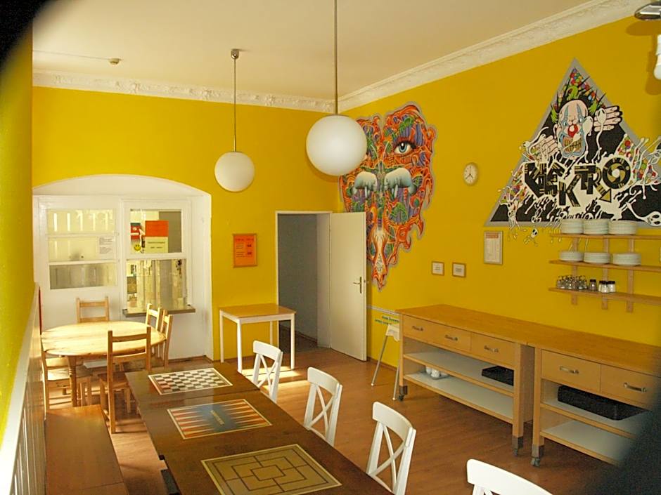Happy go Lucky Hotel  Hostel