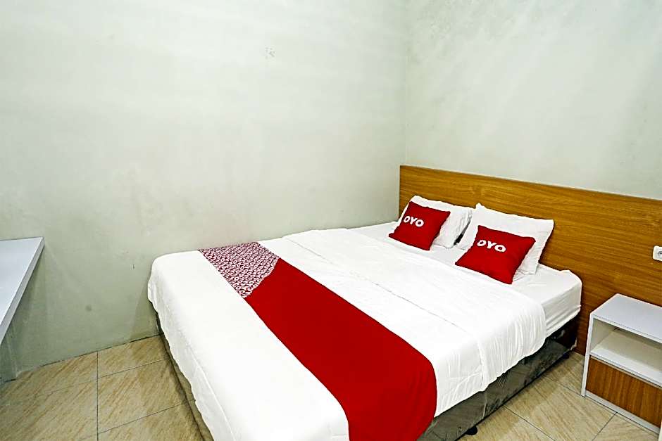 OYO 91944 Atiq Homestay Syariah