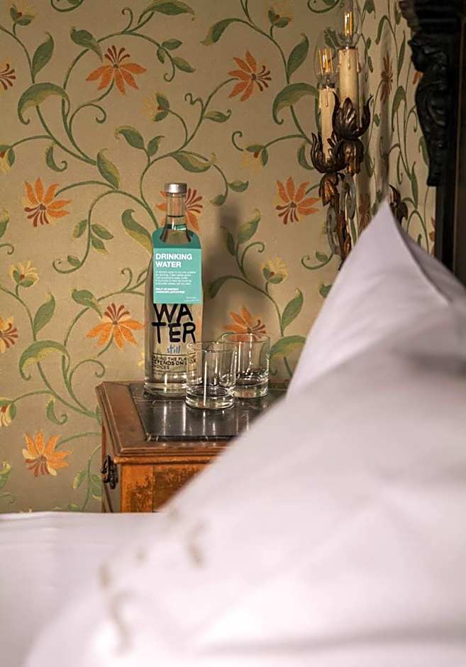 Hotel Flora - By Romanelli Family