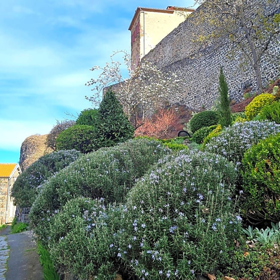 La Grande Maison á Chanteuges