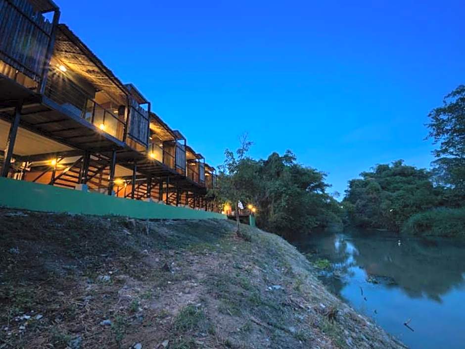 Maithong Riverside