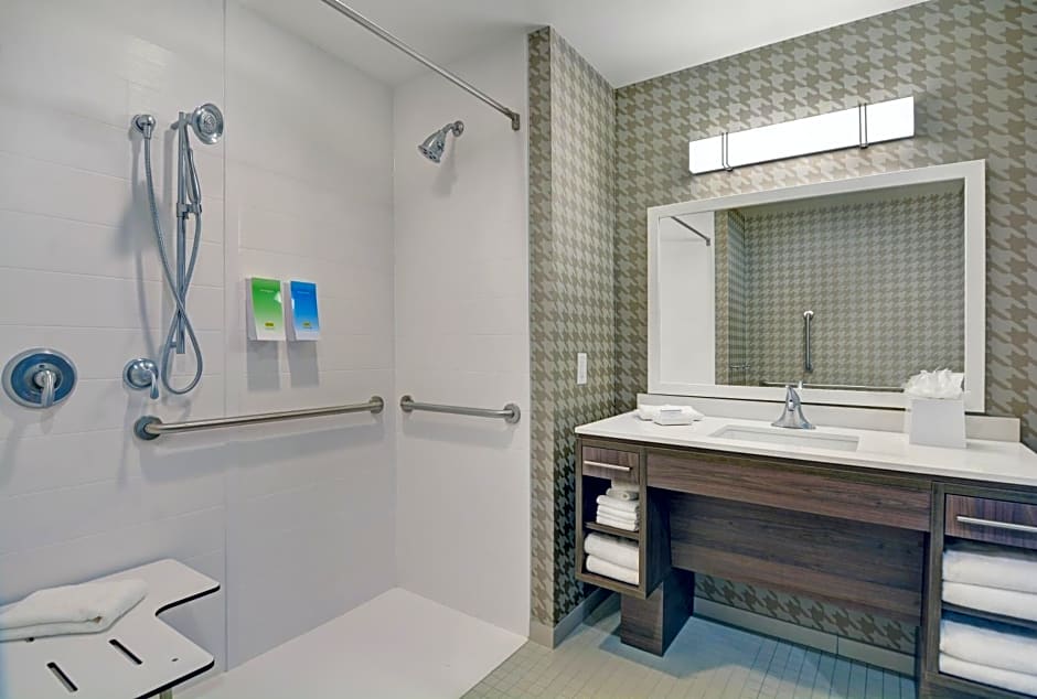 Home2 Suites By Hilton Charleston Daniel Island, Sc