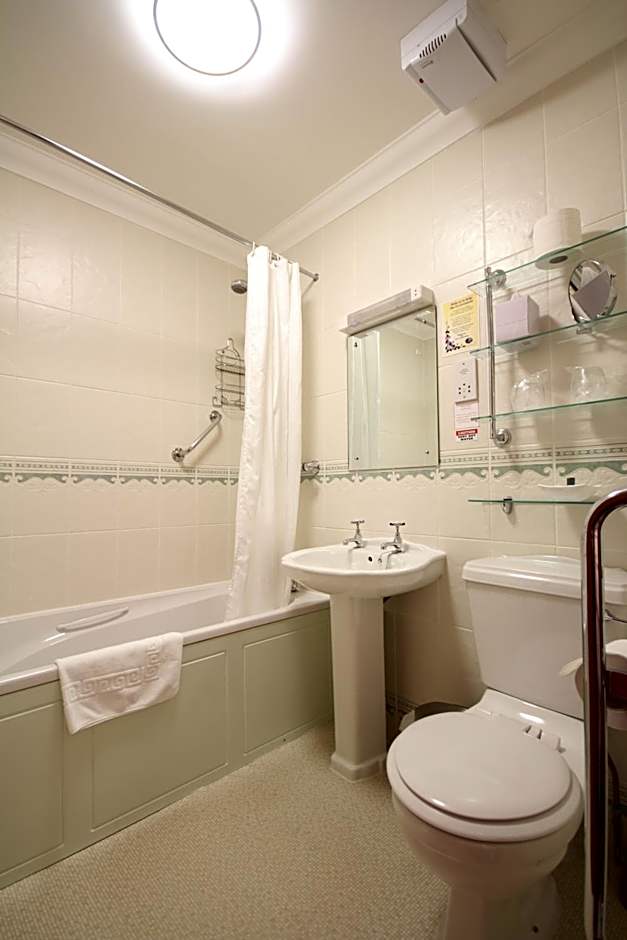 Strathburn Hotel Inverurie by Compass Hospitality