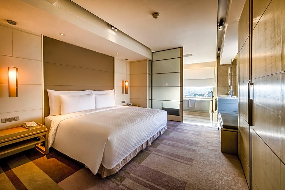 Photo 1 of 3 of 1 King Bed Suite