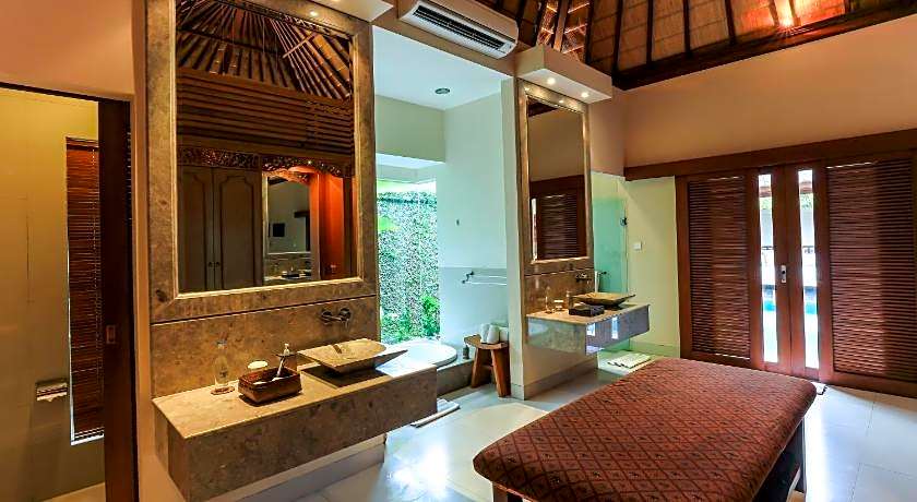 DISINI Luxury Spa Villa