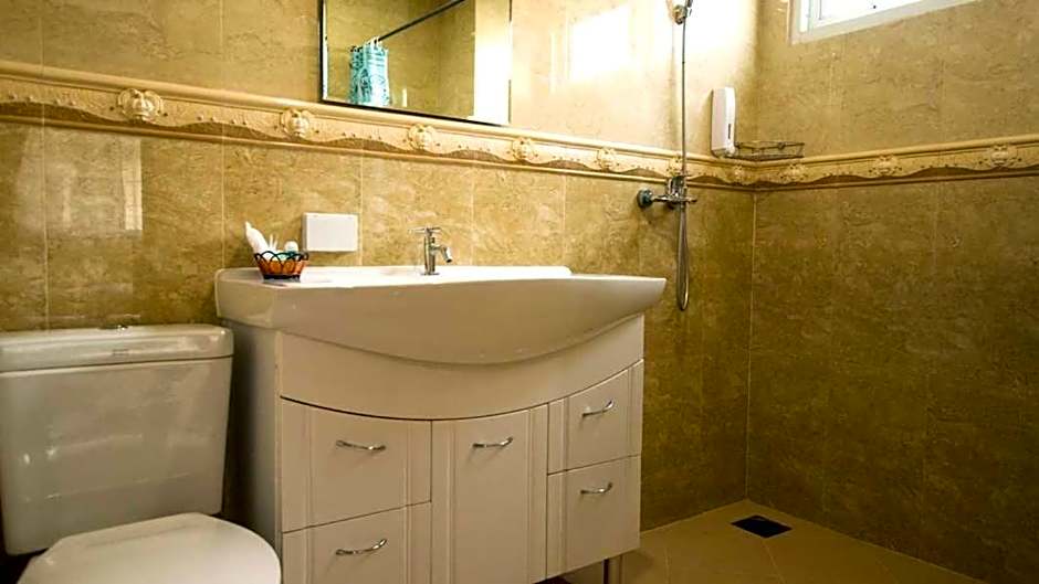 Bluebird Inn Pattaya