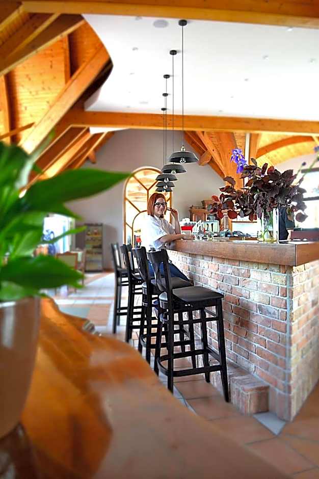 Tekergő Motel és Étterem