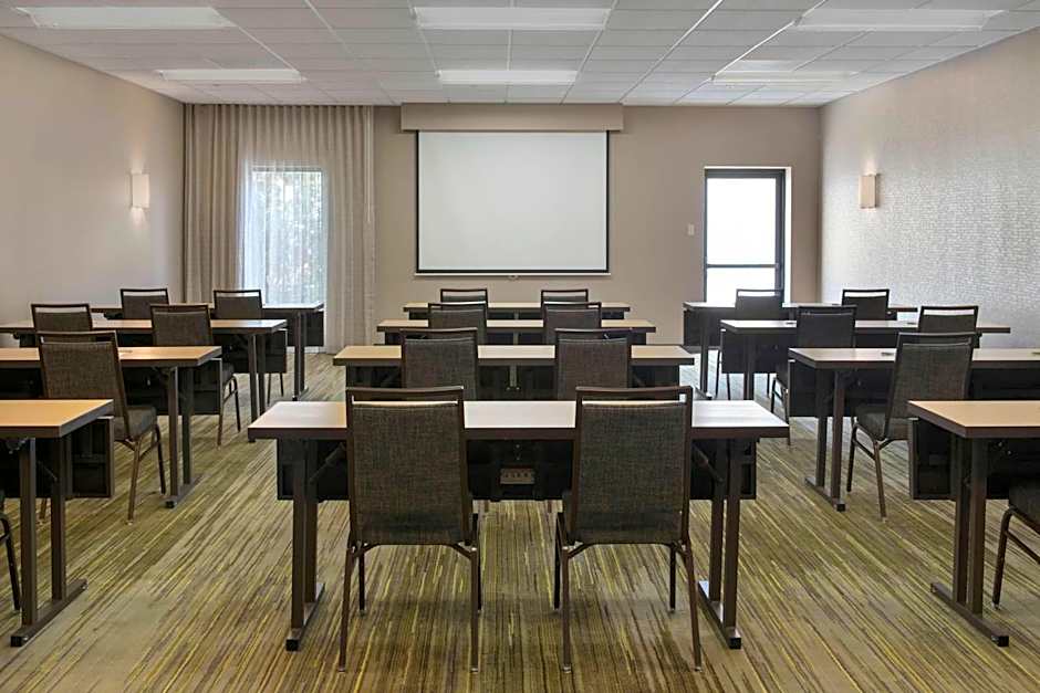Courtyard by Marriott Boston Norwood/Canton