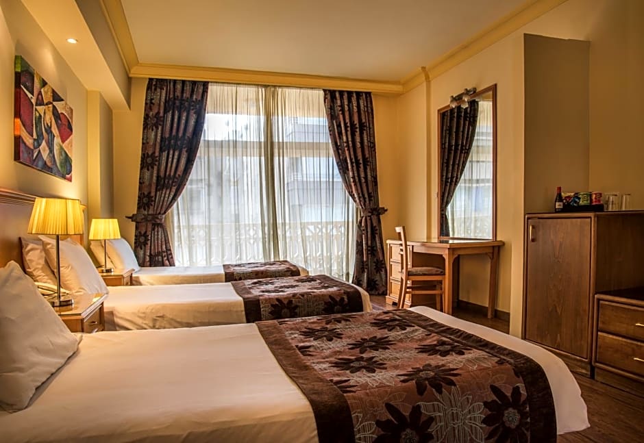 Bella Riva Hotel